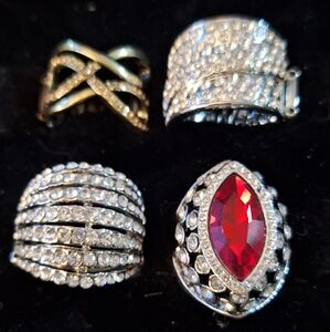 NEW WOMEN'S RHINESTONE RINGS LOT OF 4-  One Size Fits All... BLING BLING